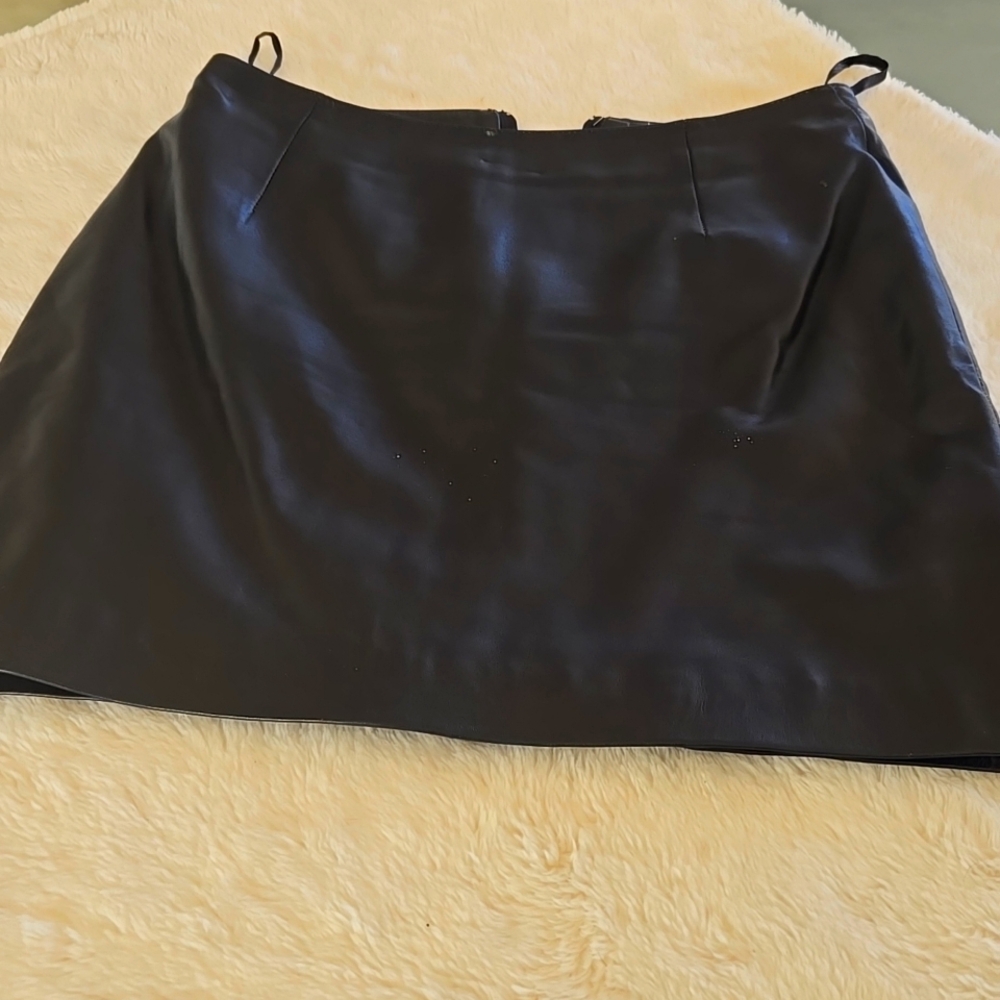 Hugo Buscati Collection Women's Skirt